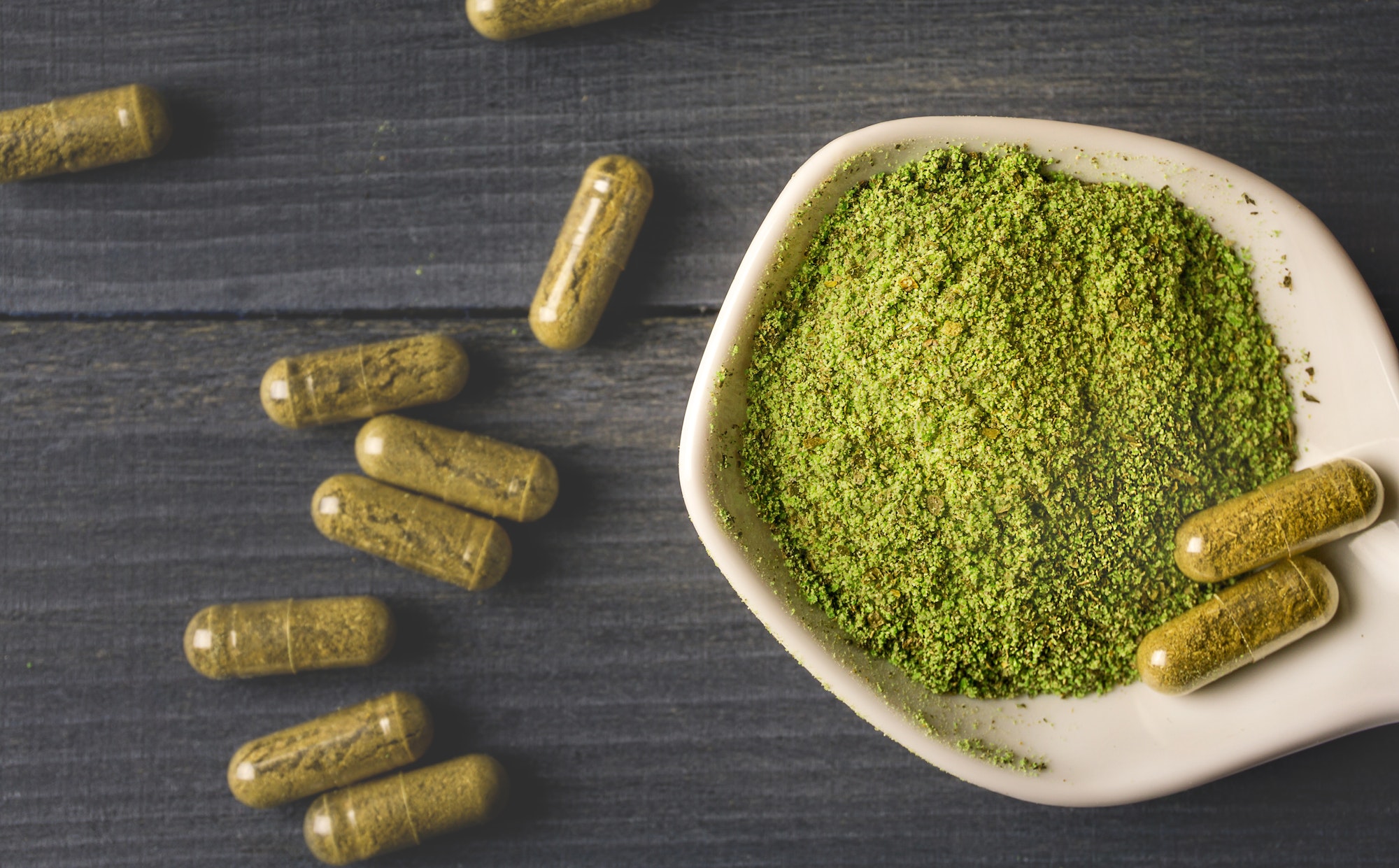 Kratom powder and capsules